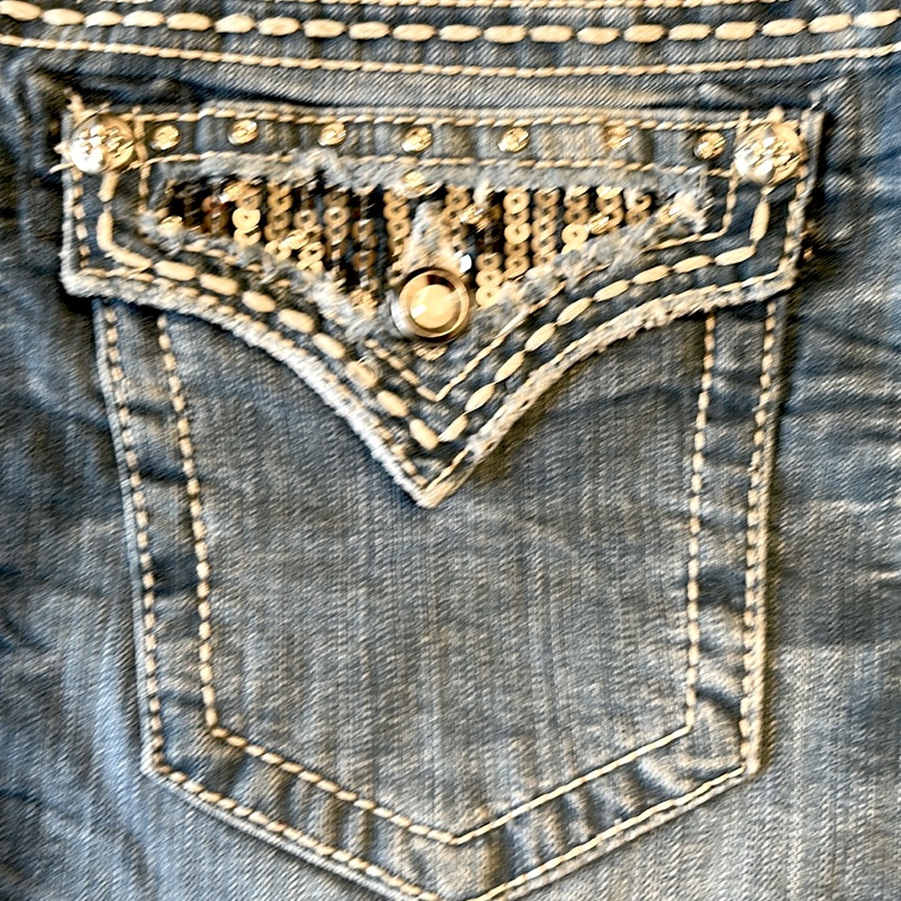 Miss Me NWOT 30 Stars & stripes Blue Jeans shorts with Distressed Vintage Look - Picture 11 of 15